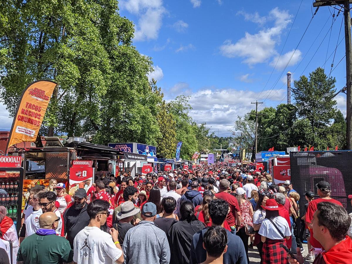 自由球员市场的传承是理解整场较量的入口